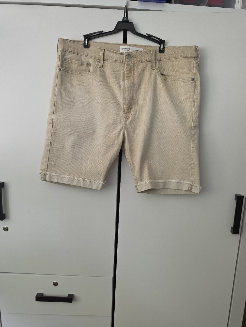 Levi's Signature Men's 38 Sand Color Denim Shorts